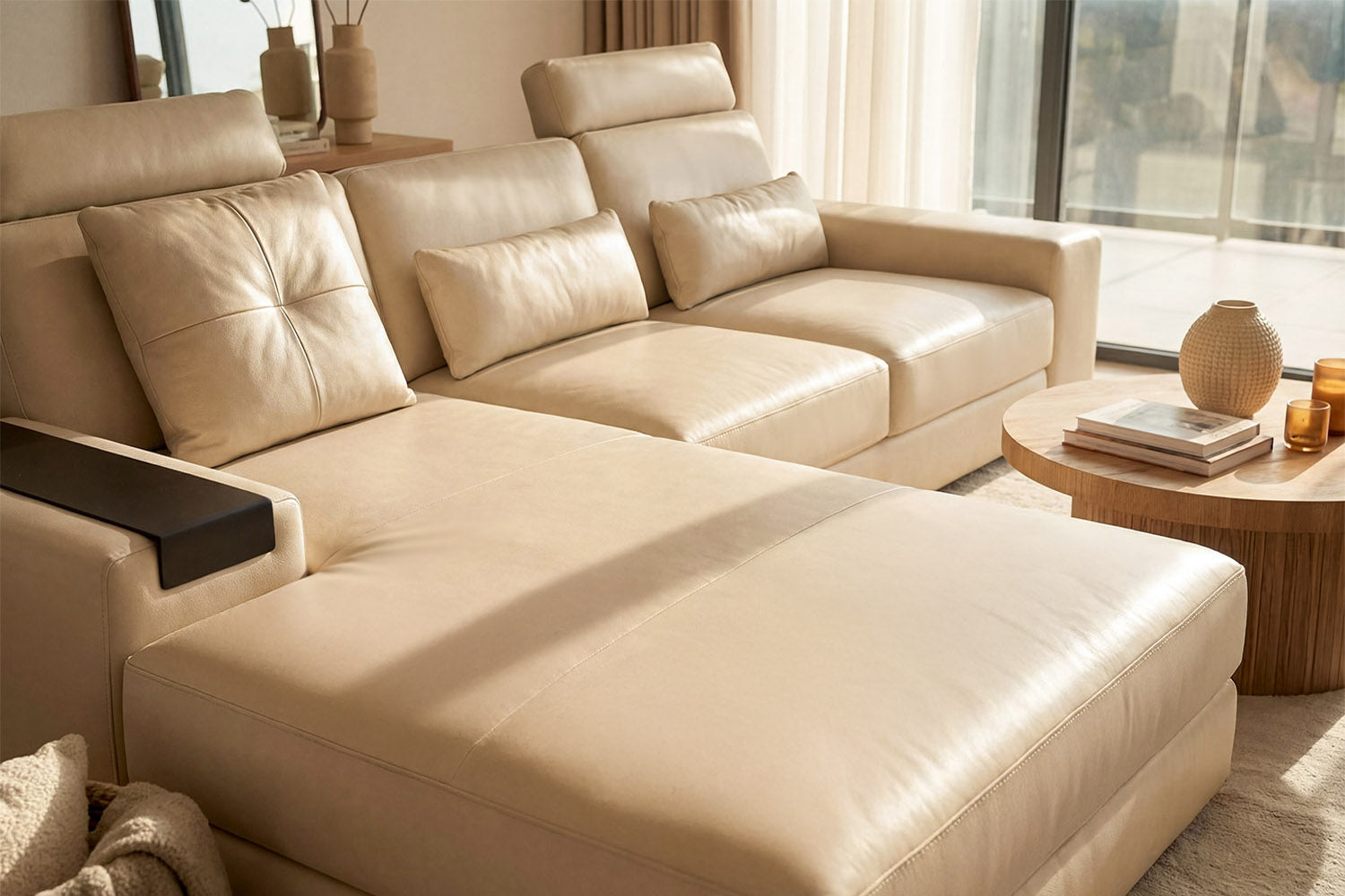Bruno III [P] Ledersofa mit Ottomane